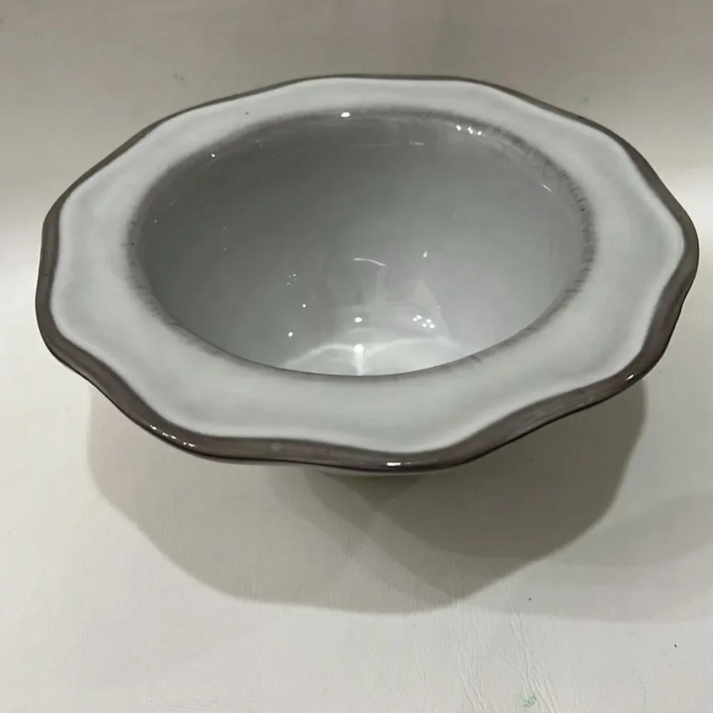 2 Crate and Barrel Lira White & Grey Porcelain scalloped soup cereal 2 Cup bowls
